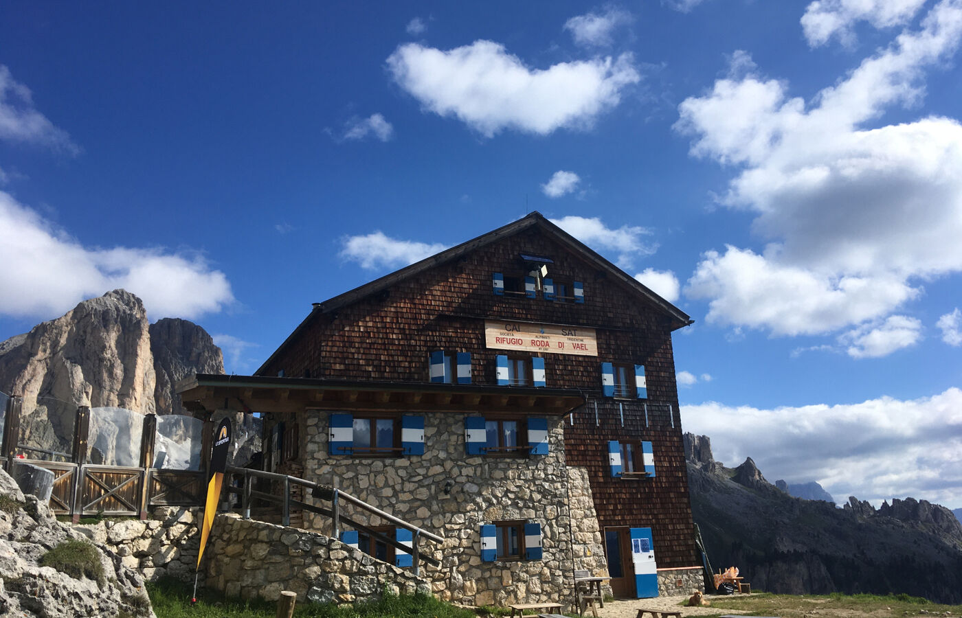 Hirzelweg im Rosengarten